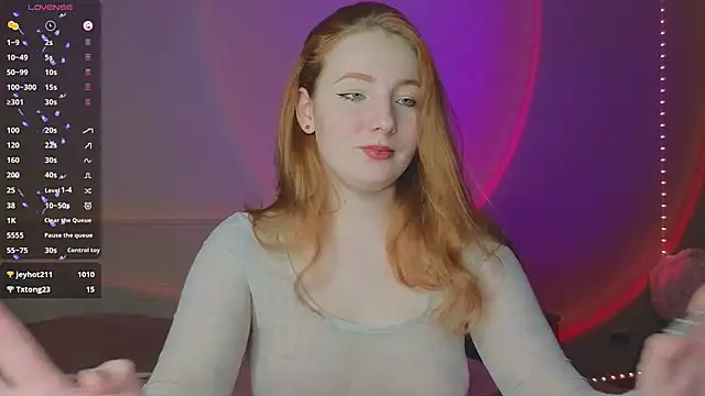 Snapshot of Miss_Ida_ chatting on 12/13/24, 11:39 Miss Ida online show from 12/13/24, 11:39