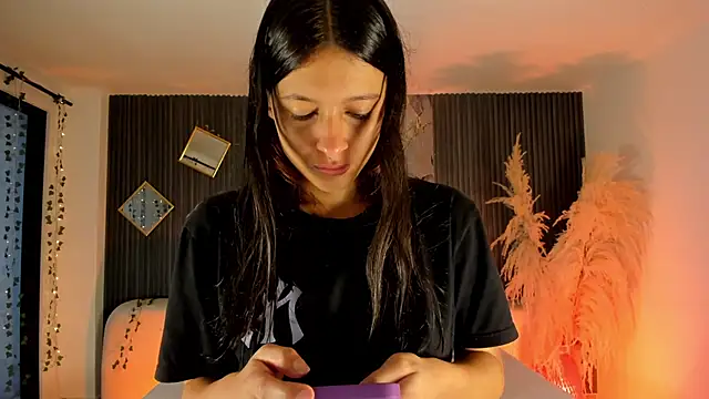 Agathaargent  online show from 01/08/26, 11:16