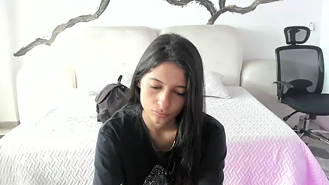 Snapshot of Agathaargent_ chatting on 01/30/25, 09:14 Agathaargent online show from 01/30/25, 09:14