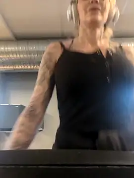 Ninasweden online show from 03/11/26, 08:41