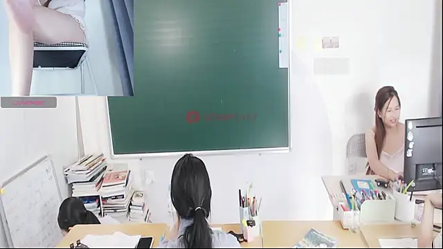 Snapshot of _Math_ chatting on 07/16/26, 02:41 Math online show from 07/16/26, 02:41