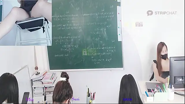 Snapshot of _Math_ chatting on 07/11/26, 12:38 Math online show from 07/11/26, 12:38
