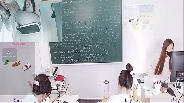 Snapshot of _Math_ chatting on 06/03/26, 02:33 Math online show from 06/03/26, 02:33