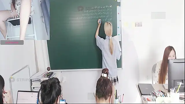 Snapshot of _Math_ chatting on 07/13/26, 03:39 Math online show from 07/13/26, 03:39