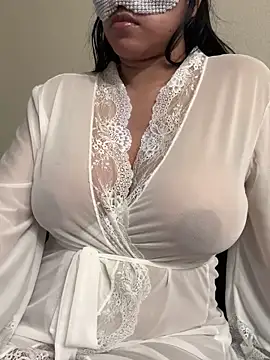 Snapshot of Blzsugar chatting on 11/01/25, 02:40 Blzsugar online show from 11/01/25, 02:40