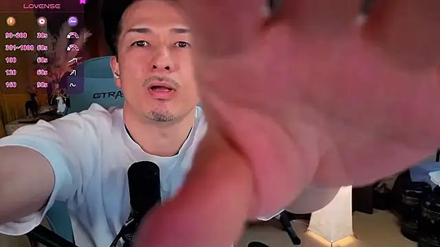 HARU-outdoor-x online show from 12/15/25, 02:12