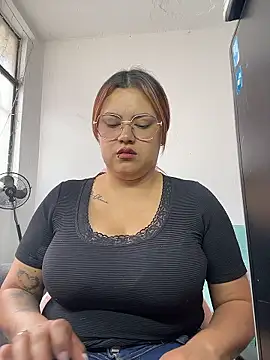 Snapshot of celeste_anny_1 chatting on 01/08/26, 05:41 celeste anny 1 online show from 01/08/26, 05:41