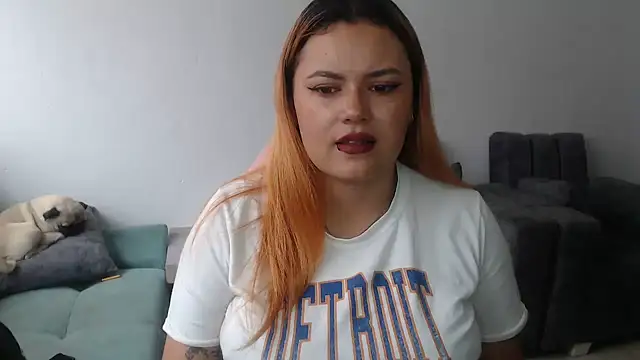 Snapshot of celeste_anny_1 chatting on 10/21/25, 04:17 celeste anny 1 online show from 10/21/25, 04:17