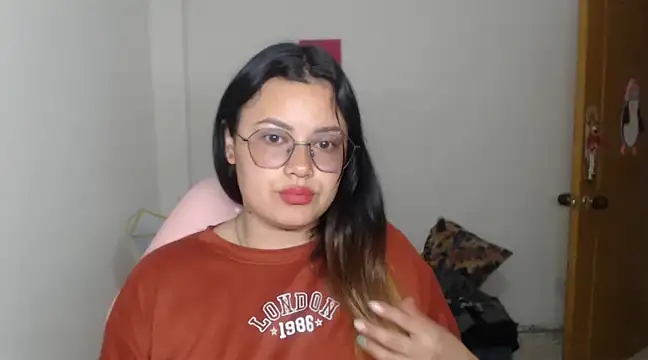 Snapshot of celeste_anny_1 chatting on 12/04/24, 06:55 celeste anny 1 online show from 12/04/24, 06:55