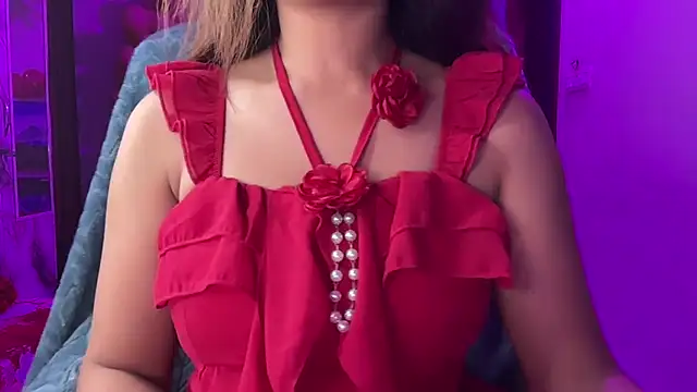 Royal girl 1 online show from 02/13/26, 06:08