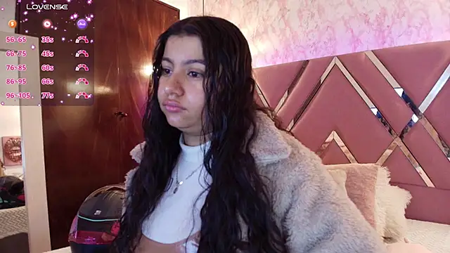 Snapshot of Miaa_Smiith1 chatting on 02/22/25, 12:08 Miaa Smiith1 online show from 02/22/25, 12:08