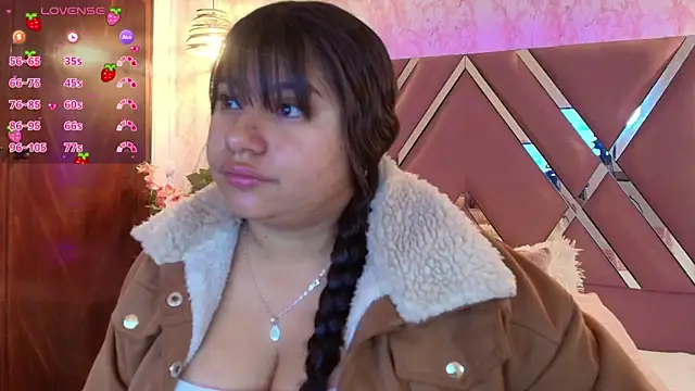 Snapshot of Miaa_Smiith1 chatting on 02/04/25, 12:11 Miaa Smiith1 online show from 02/04/25, 12:11