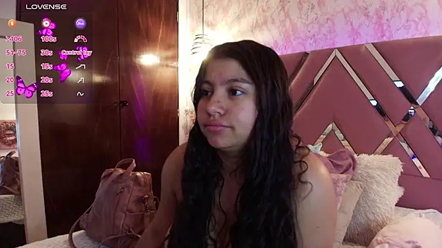 Snapshot of Miaa_Smiith1 chatting on 03/11/25, 12:17 Miaa Smiith1 online show from 03/11/25, 12:17