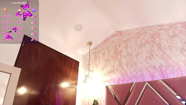 Snapshot of Miaa_Smiith1 chatting on 03/12/25, 03:29 Miaa Smiith1 online show from 03/12/25, 03:29