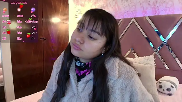 Snapshot of Miaa_Smiith1 chatting on 02/11/25, 12:15 Miaa Smiith1 online show from 02/11/25, 12:15