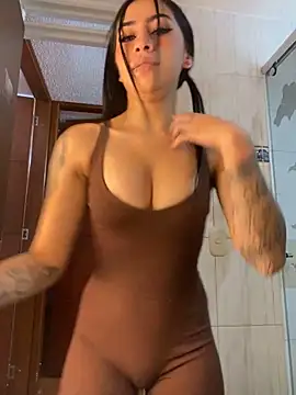 Bunny sexy01 online show from 12/23/25, 01:49