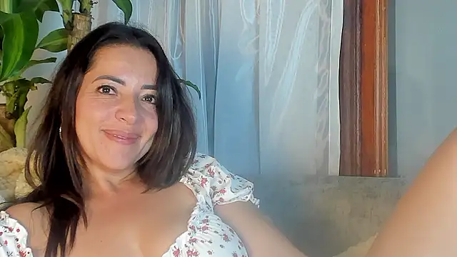 Snapshot of Capriijonesxxx chatting on 12/07/24, 12:46 Capriijonesxxx online show from 12/07/24, 12:46