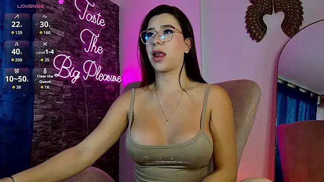 Snapshot of Skarlet219 chatting on 02/11/26, 09:03 Skarlet219 online show from 02/11/26, 09:03