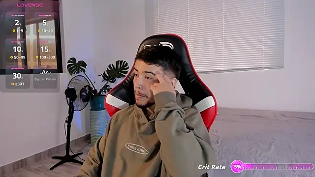 Snapshot of ftmphilip_ chatting on 10/25/25, 12:17 ftmphilip online show from 10/25/25, 12:17