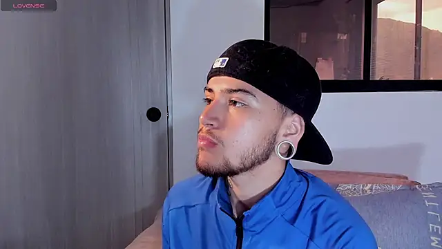 Snapshot of ftmphilip_ chatting on 01/08/26, 01:17 ftmphilip online show from 01/08/26, 01:17