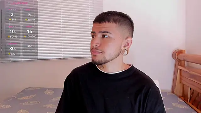 Snapshot of ftmphilip_ chatting on 11/25/25, 02:50 ftmphilip online show from 11/25/25, 02:50