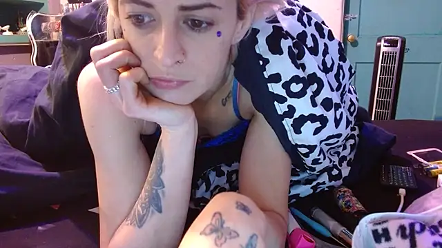 Snapshot of watermellonpussy chatting on 01/11/26, 02:51 watermellonpussy online show from 01/11/26, 02:51