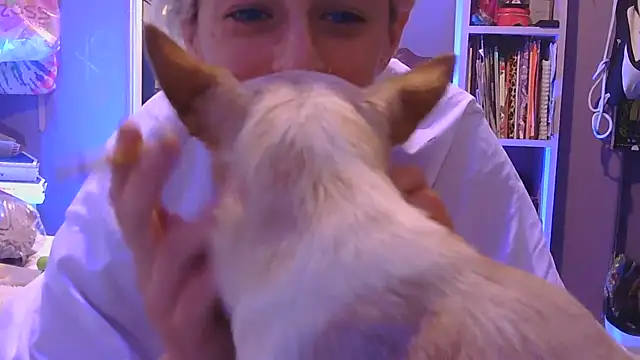 Snapshot of watermellonpussy chatting on 10/27/25, 08:15 watermellonpussy online show from 10/27/25, 08:15