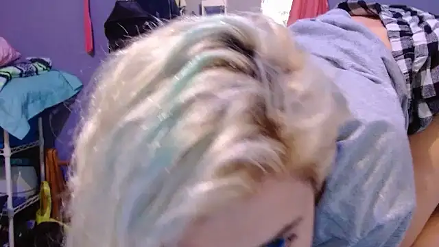 Snapshot of watermellonpussy chatting on 11/21/25, 04:50 watermellonpussy online show from 11/21/25, 04:50