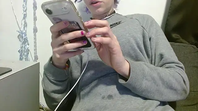 watermellonpussy online show from 04/12/26, 01:20