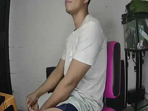 Snapshot of jhonxxx12345 chatting on 02/04/25, 02:07 jhonxxx12345 online show from 02/04/25, 02:07