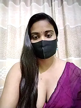 Snapshot of SimaRoy- chatting on 05/08/26, 01:26 SimaRoy- online show from 05/08/26, 01:26