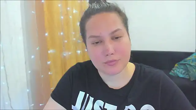  madalexa  online show from 10/13/25, 04:52