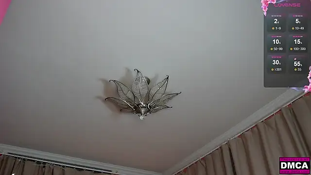 Snapshot of lady_sparkless chatting on 09/25/25, 10:27 lady sparkless online show from 09/25/25, 10:27