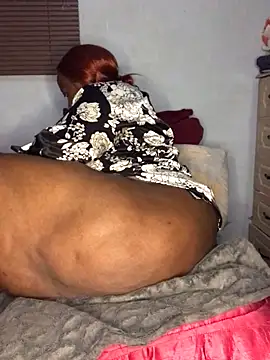 Snapshot of sotho_ssbbw chatting on 02/23/26, 01:51 sotho ssbbw online show from 02/23/26, 01:51