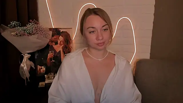 DanielaWisse online show from 12/19/24, 08:44