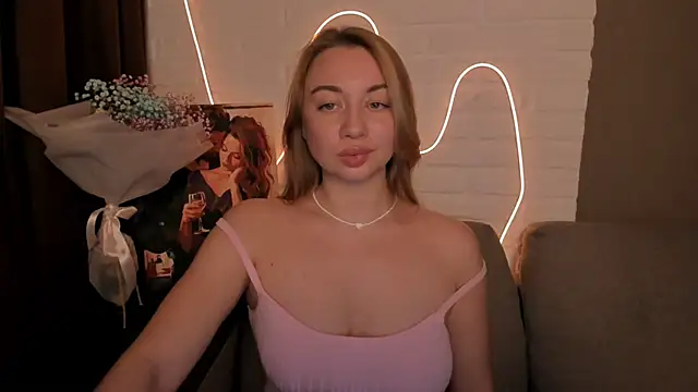 DanielaWisse online show from 12/18/24, 08:47