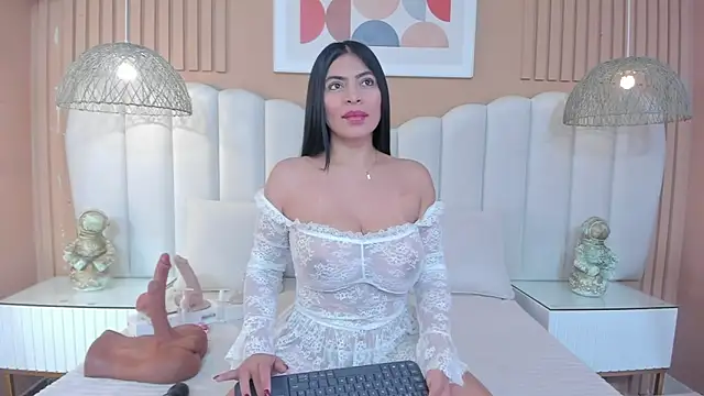 Sara Vanegas online show from 03/30/26, 05:47