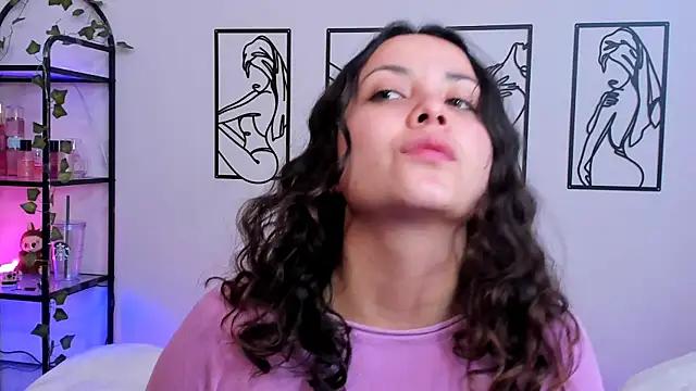 Megan Rodrigo online show from 09/12/25, 08:52