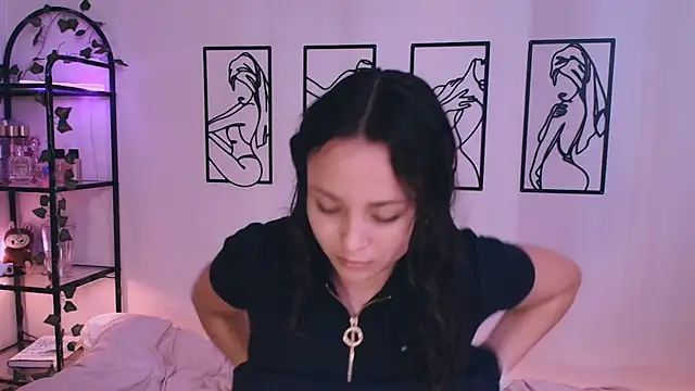 Megan Rodrigo online show from 10/17/25, 04:20