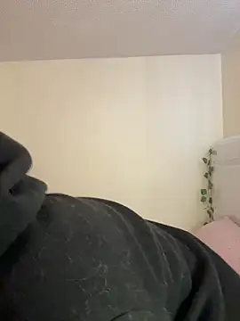 Megan Rodrigo online show from 02/19/26, 01:52