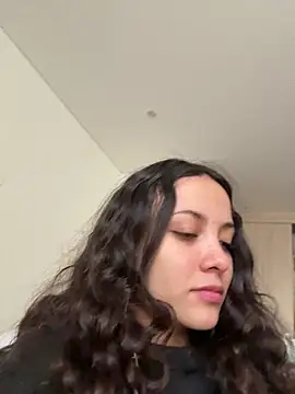 Megan Rodrigo online show from 06/06/26, 02:33
