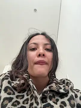 Megan Rodrigo online show from 06/16/26, 01:00