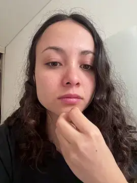Megan Rodrigo online show from 05/19/26, 12:01