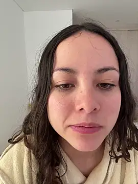 Megan Rodrigo online show from 06/01/26, 01:00