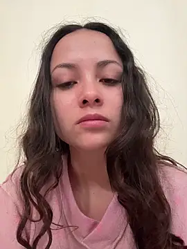 Megan Rodrigo online show from 04/22/26, 12:56