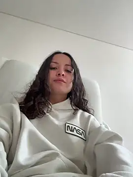 Megan Rodrigo online show from 05/26/26, 01:20