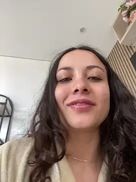 Megan Rodrigo online show from 07/08/26, 12:28