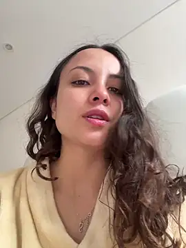 Megan Rodrigo online show from 05/11/26, 02:45