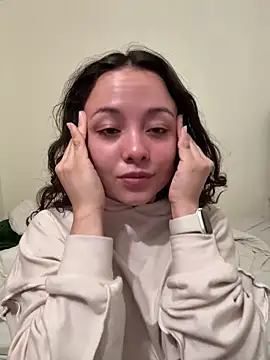 Megan Rodrigo online show from 04/29/26, 01:37