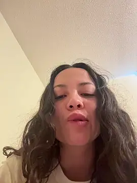 Megan Rodrigo online show from 03/28/26, 12:50